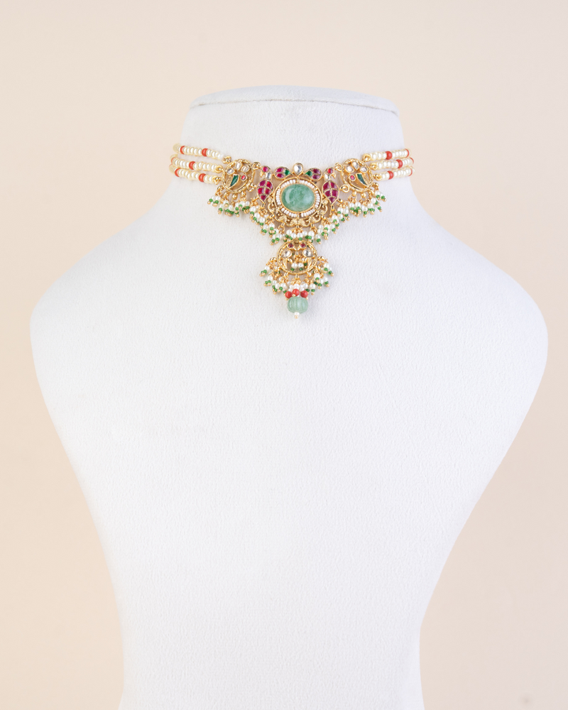 Navira Necklace Set