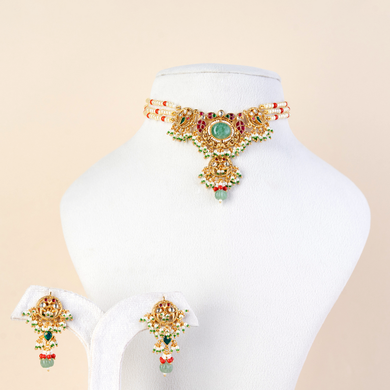 Navira Necklace Set