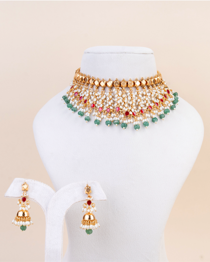 Nirjhari  Necklace Set