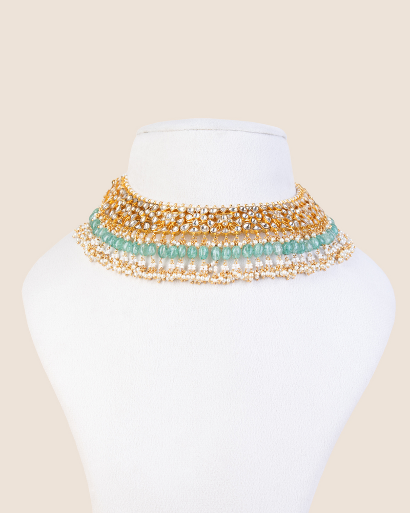 Peehrava Necklace Set