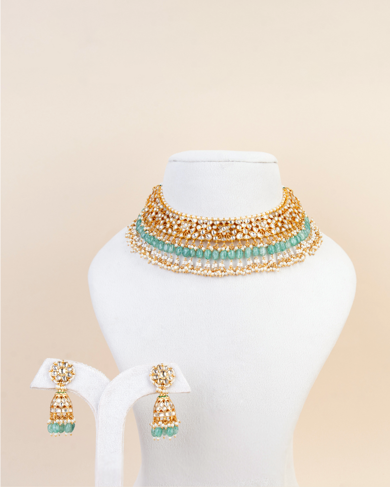 Peehrava Necklace Set