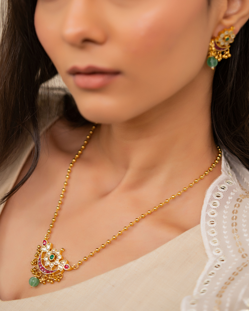Saanvi Necklace Set