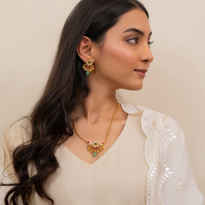 Saanvi Necklace Set