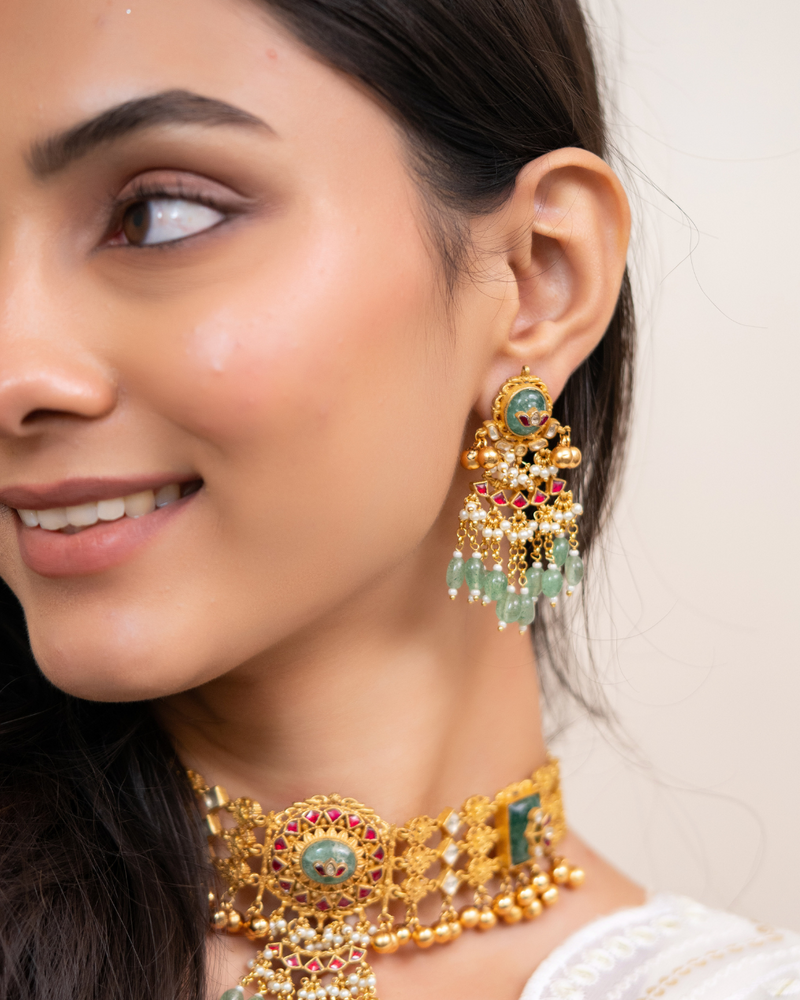 Svarnaka Necklace Set