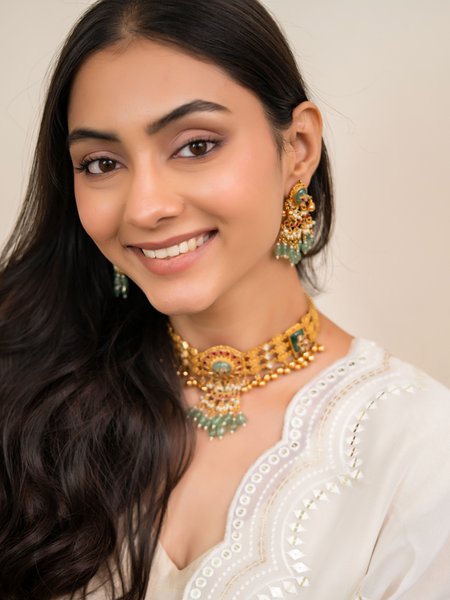 Svarnaka Necklace Set