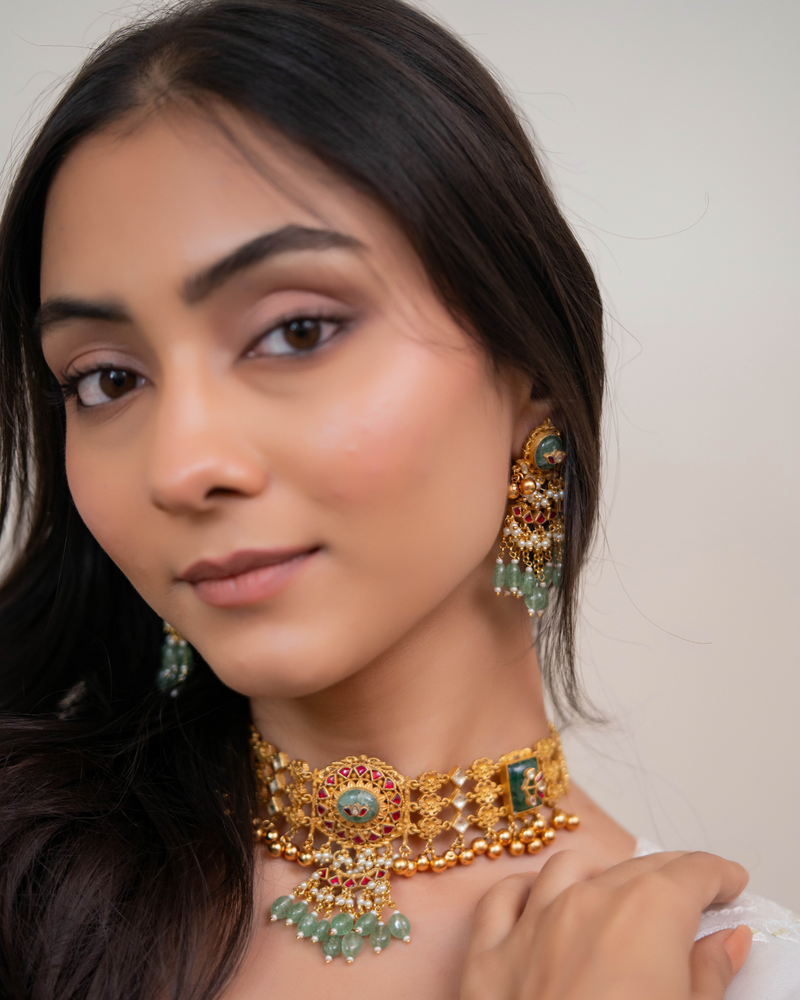 Svarnaka Necklace Set